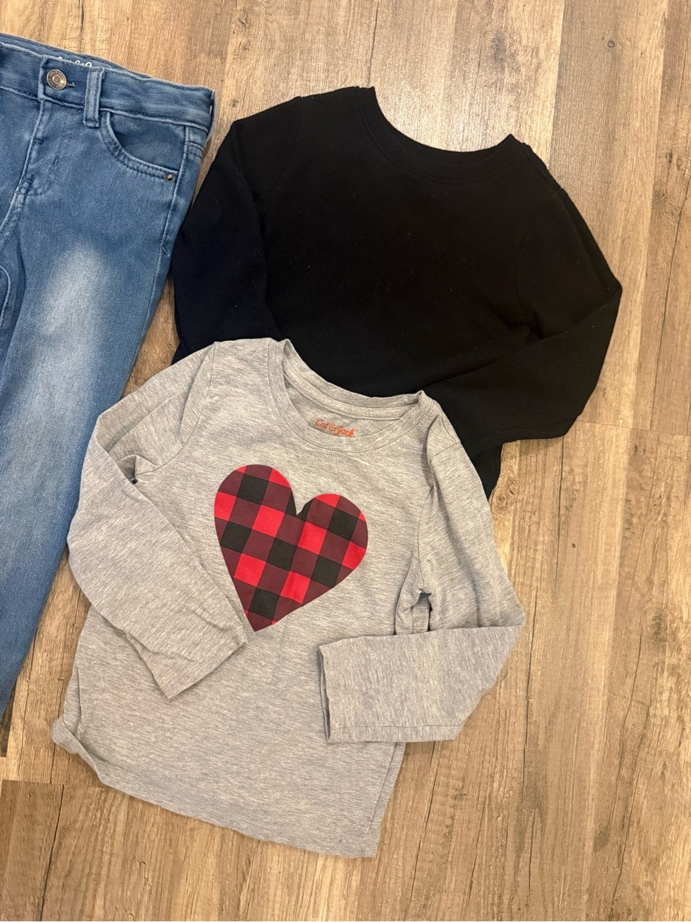3T long sleeve shirt & jeans bundle - Picture 2 of 3
